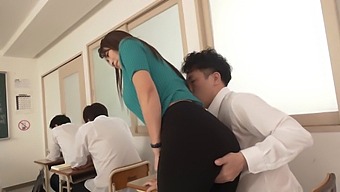 Reiko Kobayakawa'S Intimate Classroom Lessons End In Multiple Orgasms